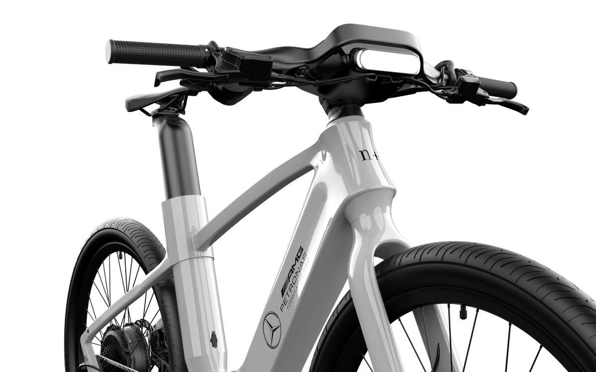 Mercedes-AMG F1® City Edition 250 Electric Bike