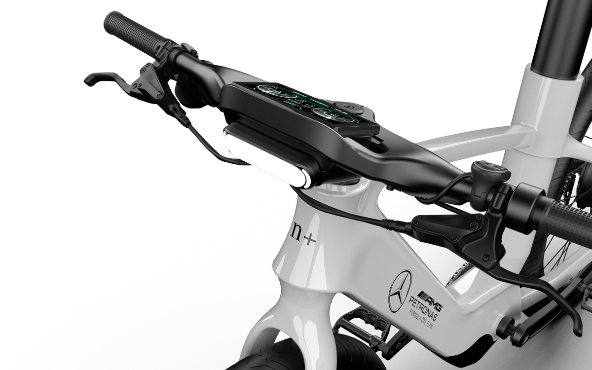 Mercedes-AMG F1® City Edition 250 Electric Bike